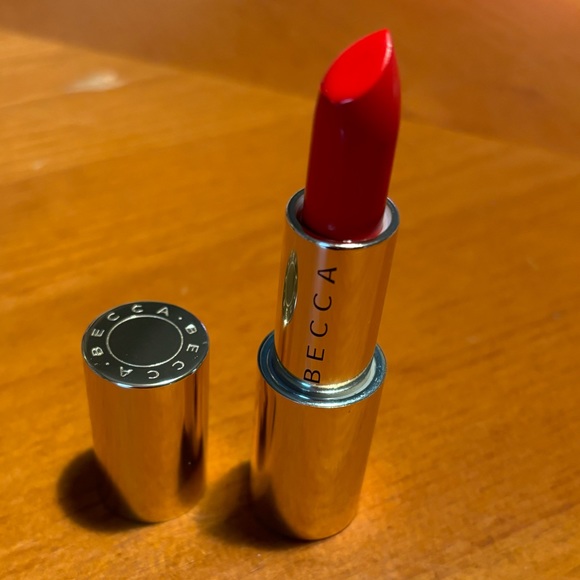 BECCA Ultimate Lipstick Love Crimson - Picture 4 of 16